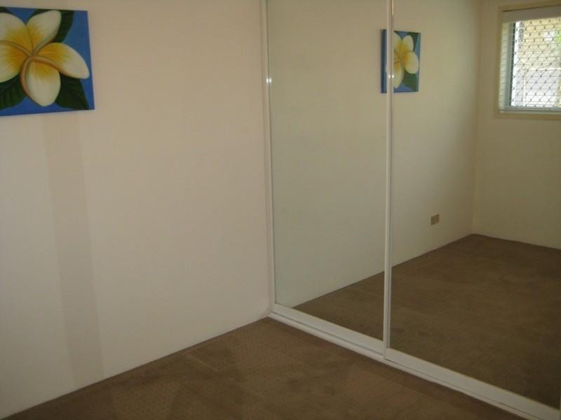 3/33 Old Burleigh Road, Broadbeach QLD 4218