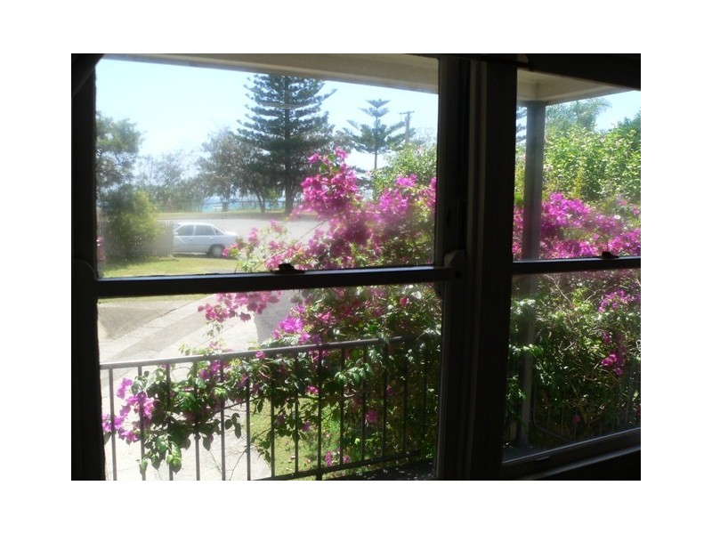 4/142 Pacific Parade, Bilinga QLD 4225