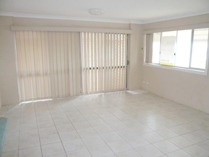 4/64 Marine Parade, Miami QLD 4220