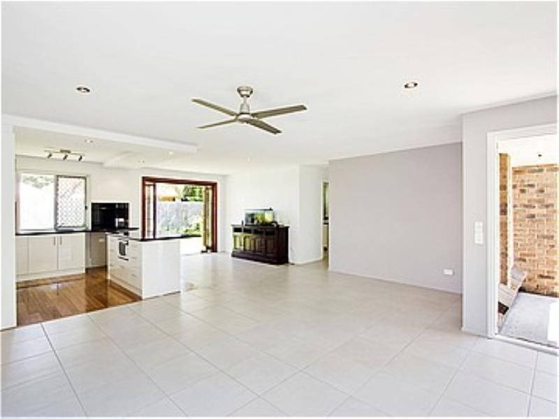 14 Marscay Avenue, Varsity Lakes QLD 4227