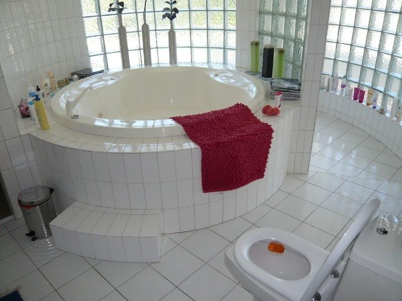 2/11 St Kilda Avenue, Broadbeach QLD 4218