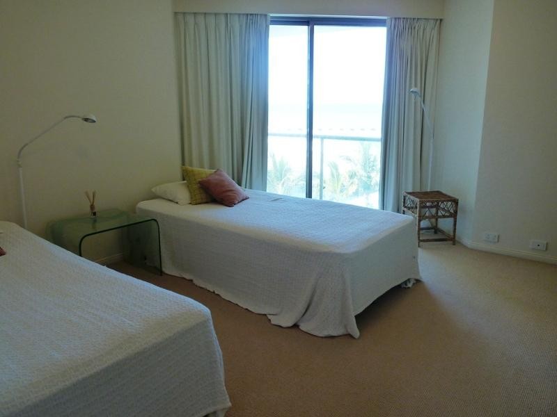 6B ‘La Sabbia’, 74 Old Burleigh Road, Surfers Paradise QLD 4217