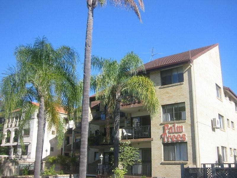 8 16 ‘Palm Trees’ St Kilda Avenue, Broadbeach QLD 4218