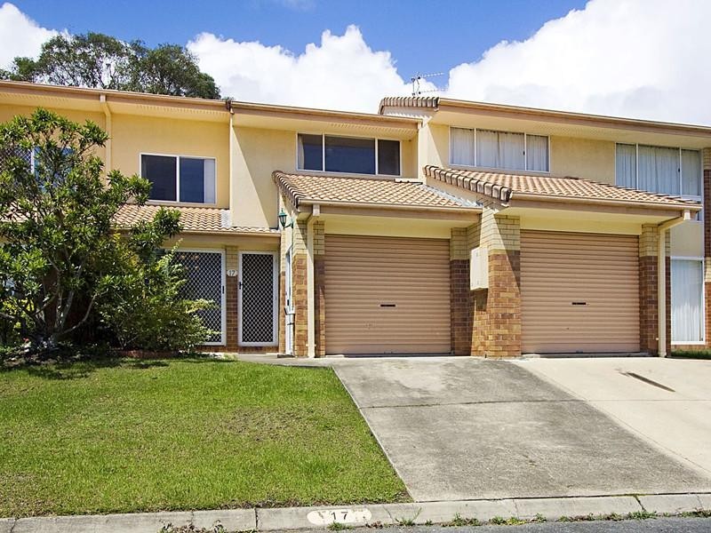 17/5 Greenlands Drive, Varsity Lakes QLD 4227