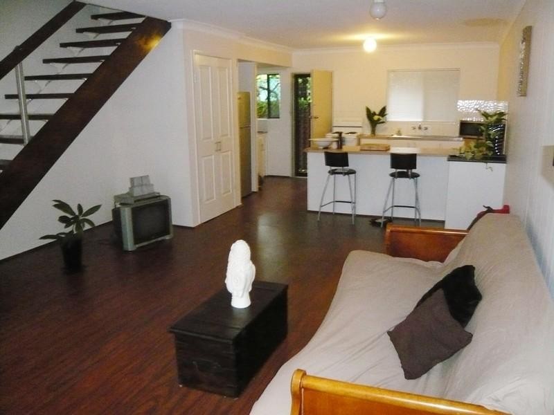 8/188 High Street, Southport QLD 4215