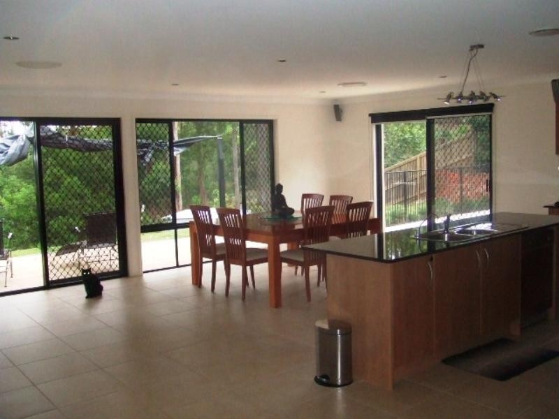 19 Forest Drive, Elanora QLD 4221