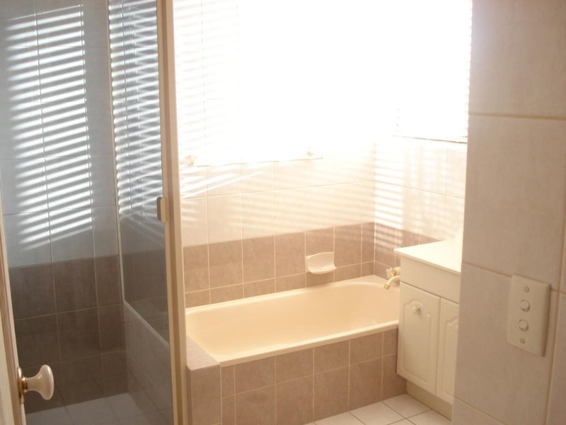 11/24 Second Avenue, Broadbeach QLD 4218