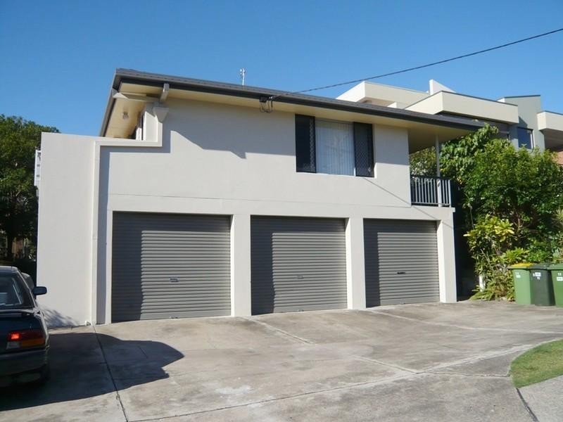 1/11 Rosewood Avenue, Broadbeach QLD 4218