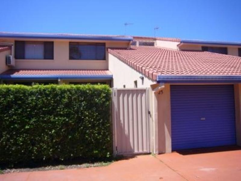 25/2 Karbunya Street, Mermaid Waters QLD 4218