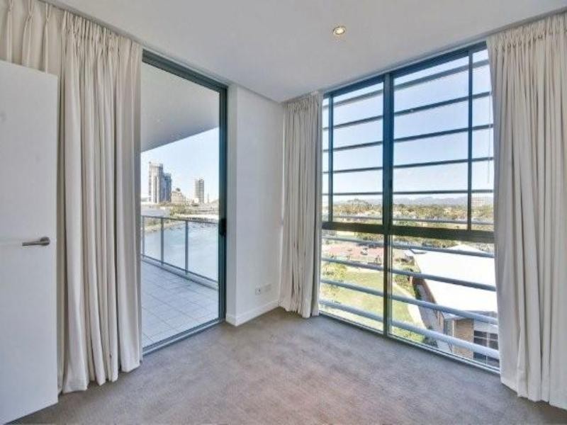 1401/33 TE Peters Drive, Broadbeach QLD 4218