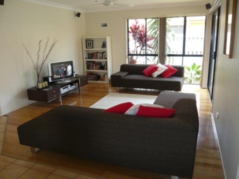 36 Gardendale Crescent, Burleigh Waters QLD 4220