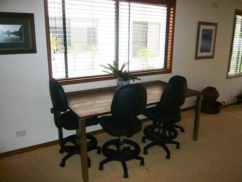 24b Lennie Avenue, Main Beach QLD 4217