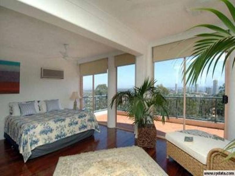 119 George Street West, Burleigh Heads QLD 4220