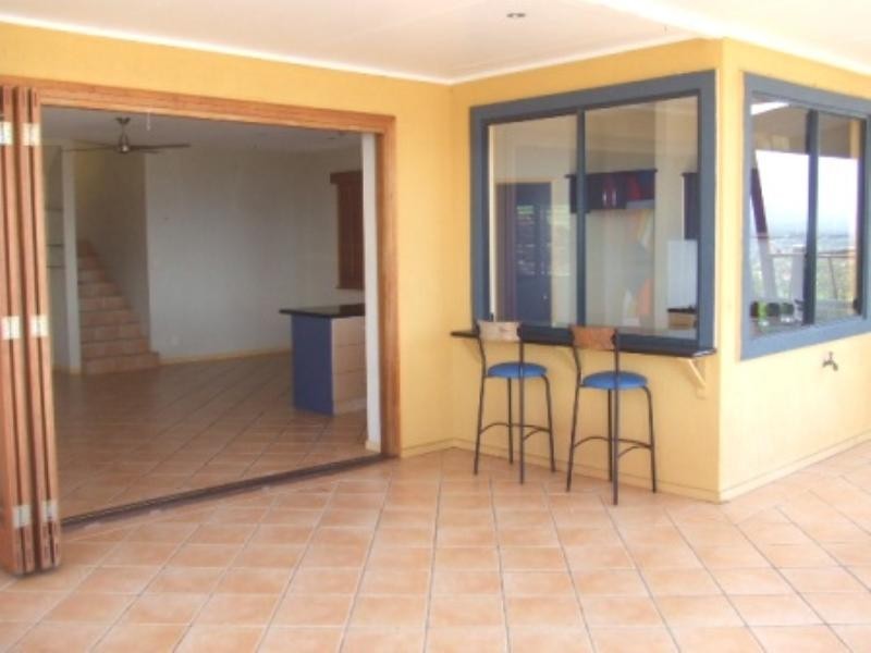 1/48 Hill Avenue, Burleigh Heads QLD 4220