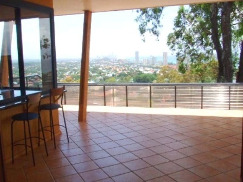 1/48 Hill Avenue, Burleigh Heads QLD 4220