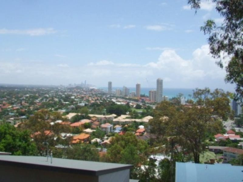 1/48 Hill Avenue, Burleigh Heads QLD 4220