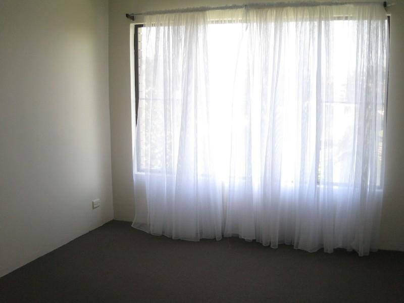 10/18 Sunshine Boulevard, Broadbeach Waters QLD 4218