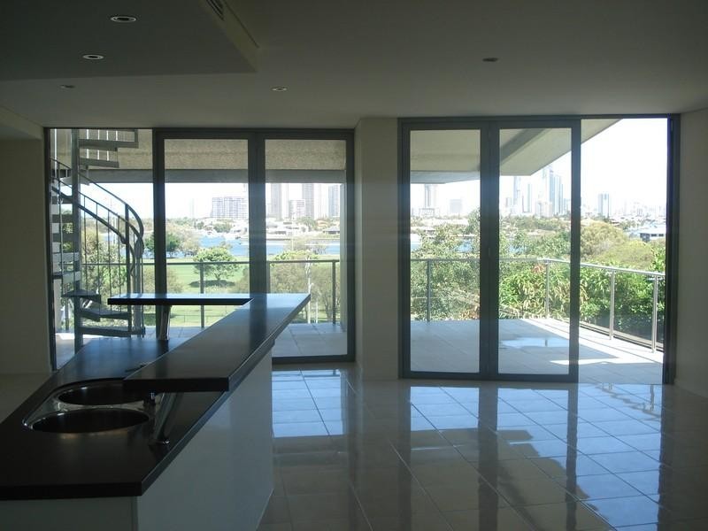 6/29 Bauer Street, Southport QLD 4215