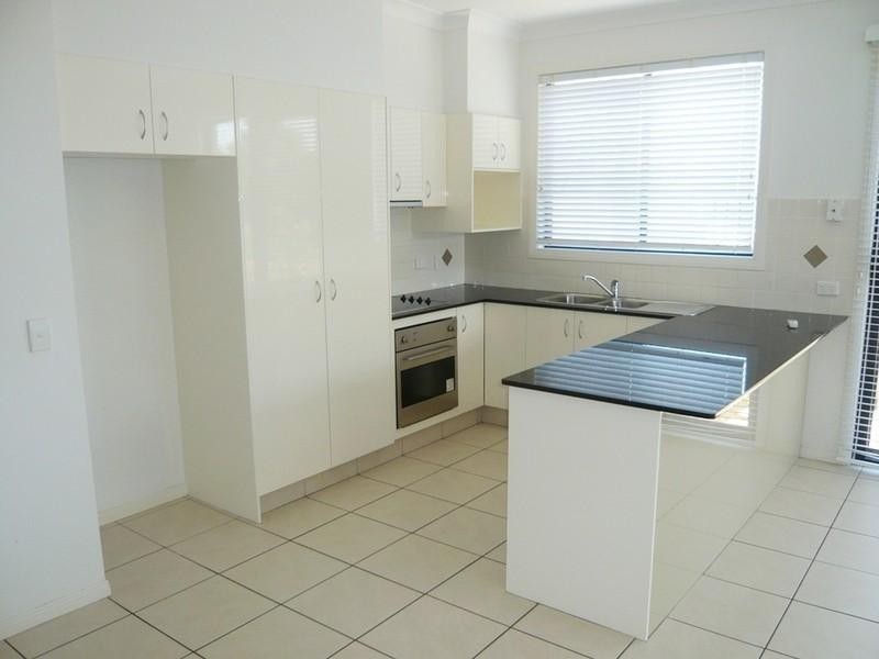 3/1 Winton Terrace, Varsity Lakes QLD 4227