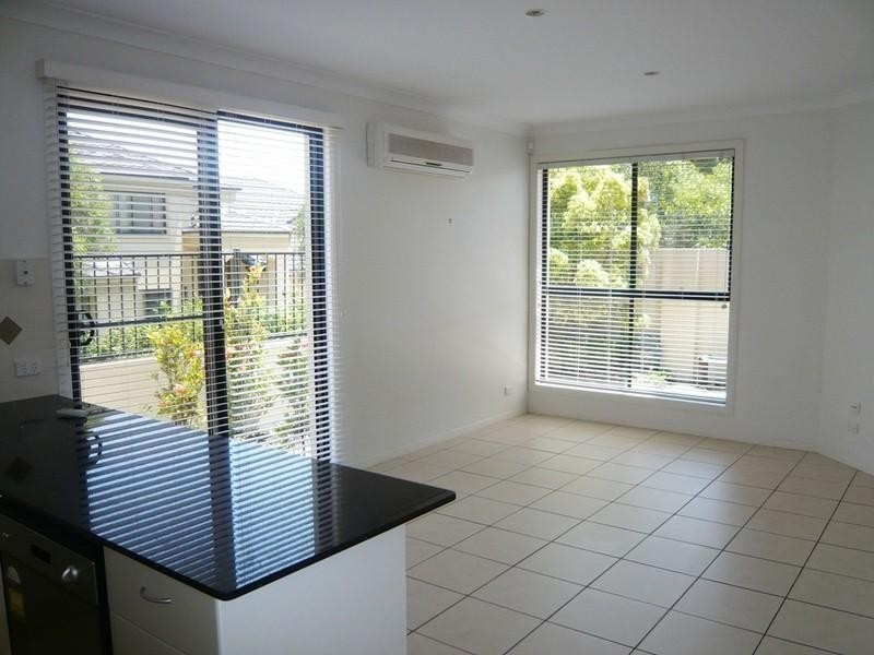 3/1 Winton Terrace, Varsity Lakes QLD 4227