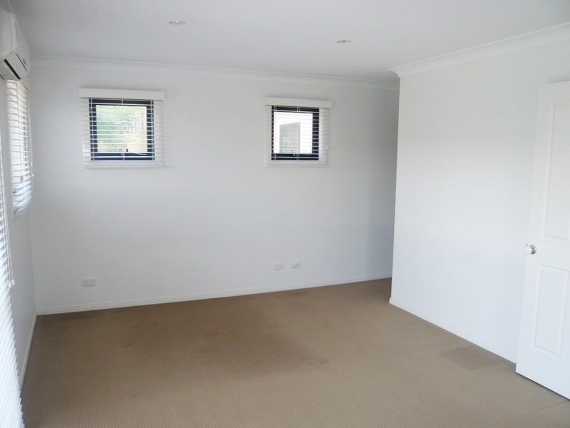 3/1 Winton Terrace, Varsity Lakes QLD 4227