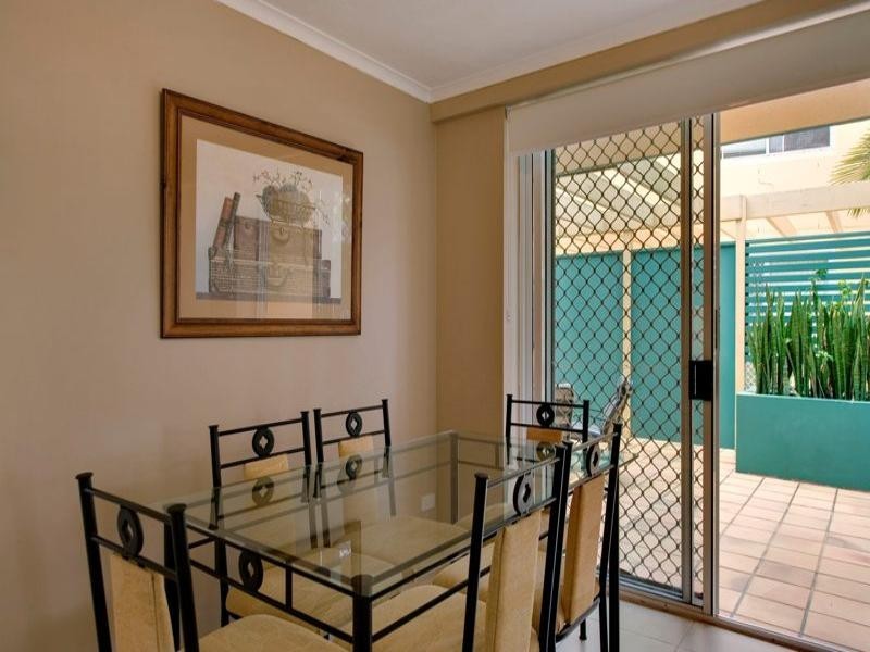 98 ‘Diamond Beach Resort’ 10-16 Alexandra Avenue, Mermaid Beach QLD 4218