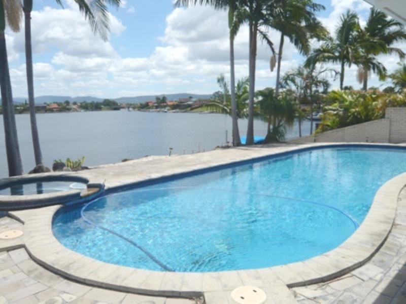 59 Volante Crescent, Mermaid Waters QLD 4218