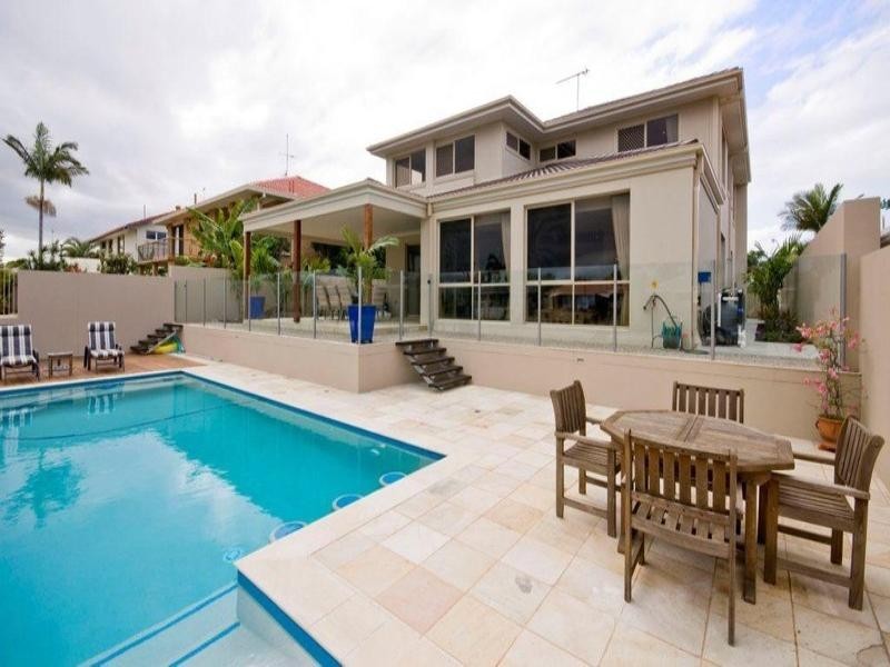 Broadbeach Waters QLD 4218