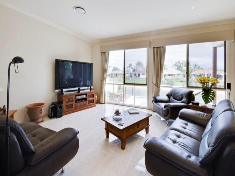 Broadbeach Waters QLD 4218