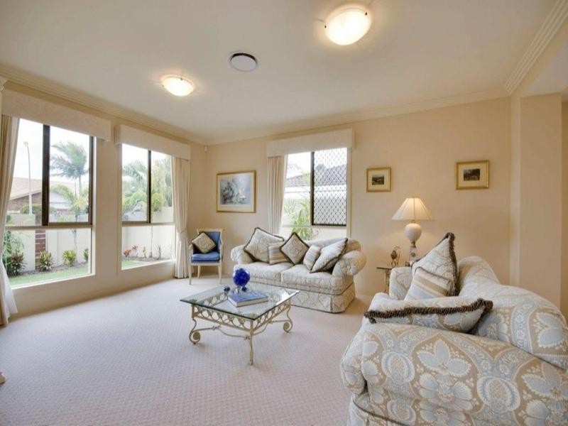 Broadbeach Waters QLD 4218