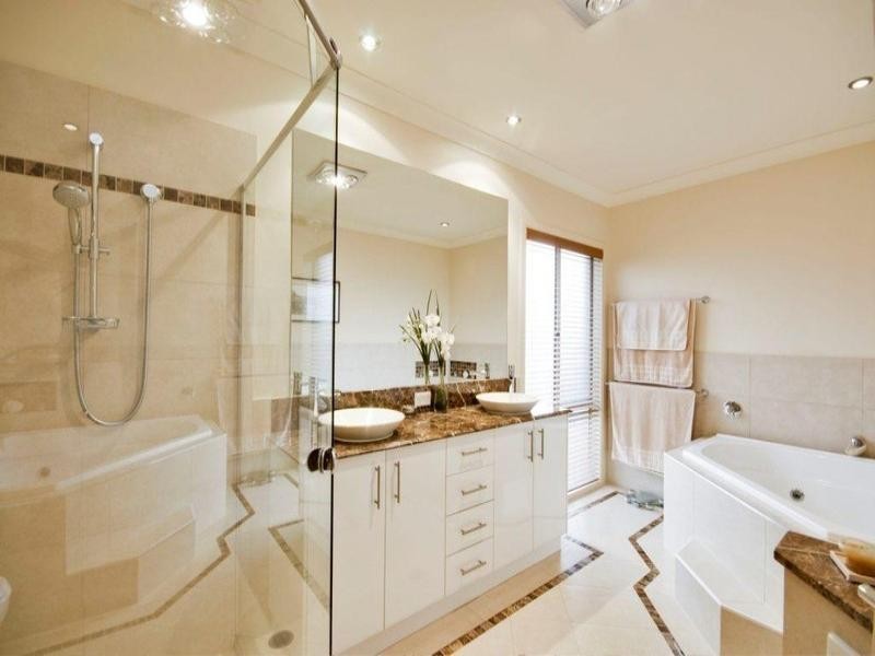 Broadbeach Waters QLD 4218