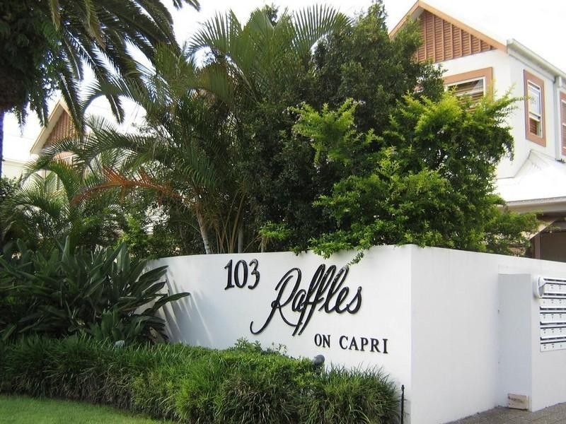 Isle Of Capri QLD 4217