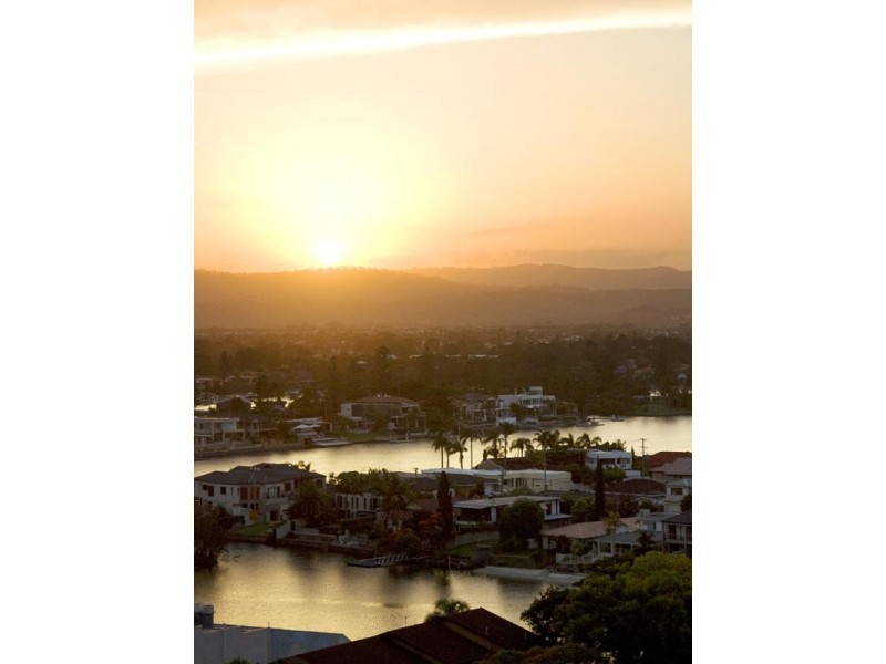 1110 ‘Q1′ 9 Hamilton Avenue, Surfers Paradise QLD 4217