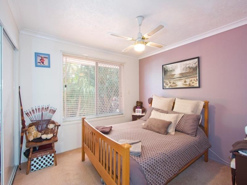 21 Boongala Road, Broadbeach Waters QLD 4218