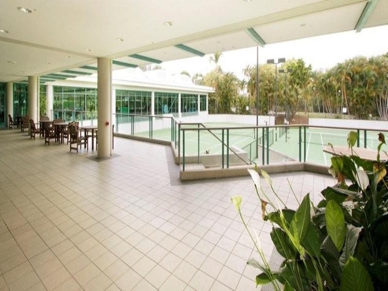 1031 Lakeview Terrace ‘Royal Pines Riverside Estate’, Benowa QLD 4217