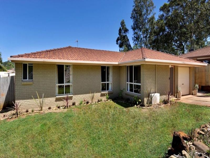 8 Amethyst Court, Carrara QLD 4211