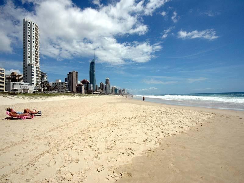 28 ‘Budds Beach Lodge’ 43 Cypress Avenue, Surfers Paradise QLD 4217
