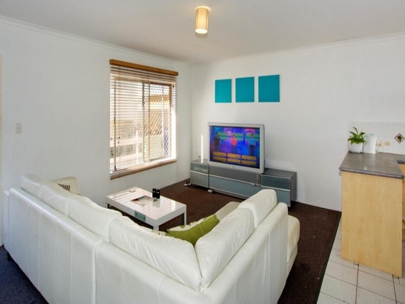 4 ‘Stratford’, 19 Sunset Boulevard, Surfers Paradise QLD 4217