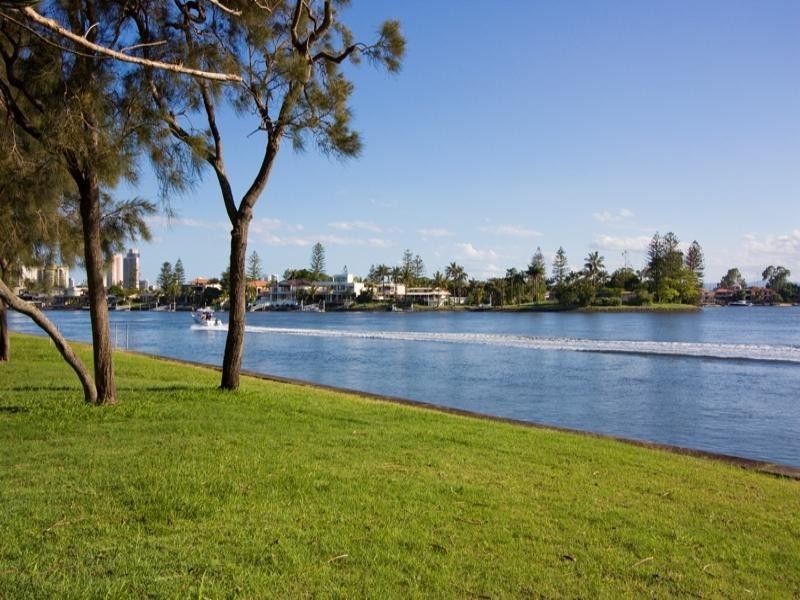 4 ‘Stratford’, 19 Sunset Boulevard, Surfers Paradise QLD 4217