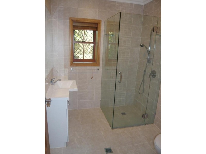 1 Brakes Crescent, Miami QLD 4220