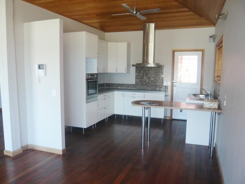 1 Brakes Crescent, Miami QLD 4220