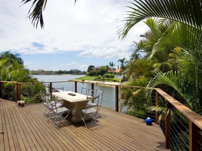 3 Pilot Court, Mermaid Waters QLD 4218