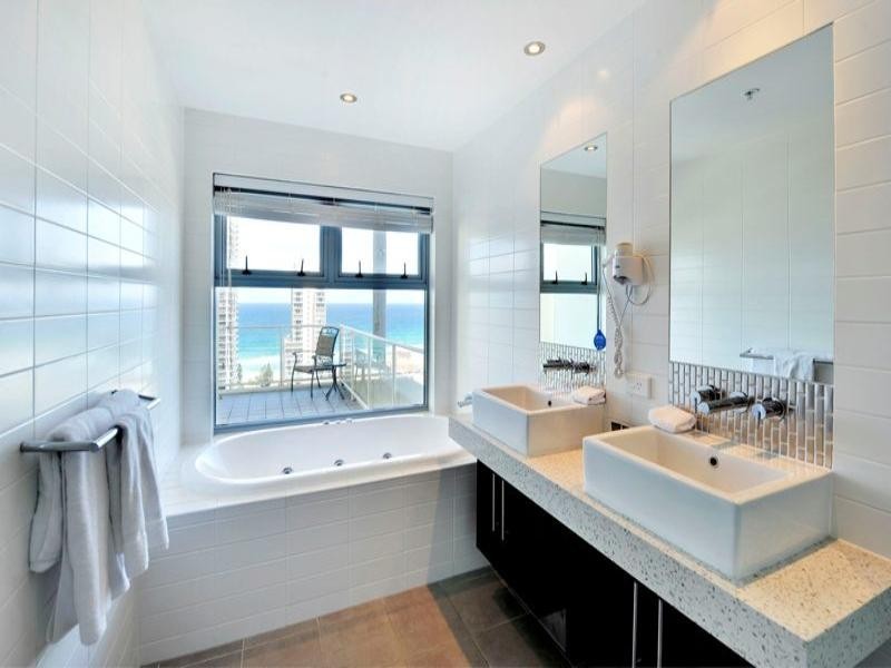 1408 ‘Wings Resort’ Gold Coast Highway, Surfers Paradise QLD 4217