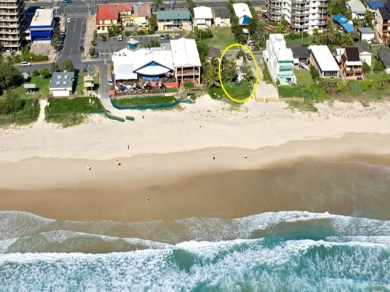 127 Jefferson Lane, Palm Beach QLD 4221