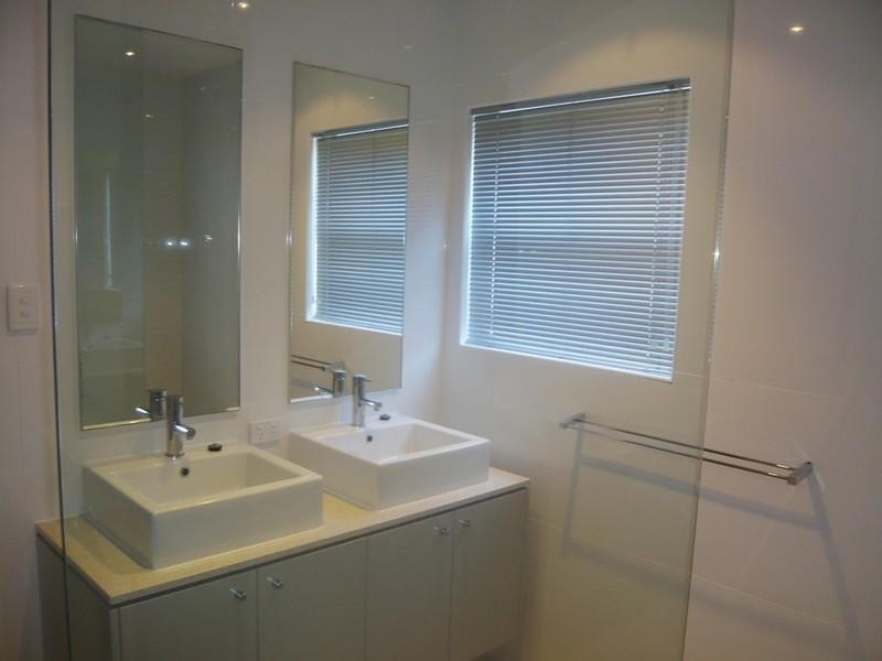 2/35 Dolphin Avenue, Mermaid Beach QLD 4218