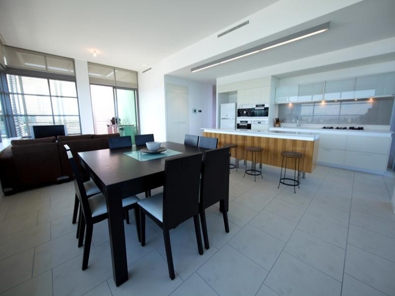 27802 Ephraim Island, Broadwater Precinct, Paradise Point QLD 4216