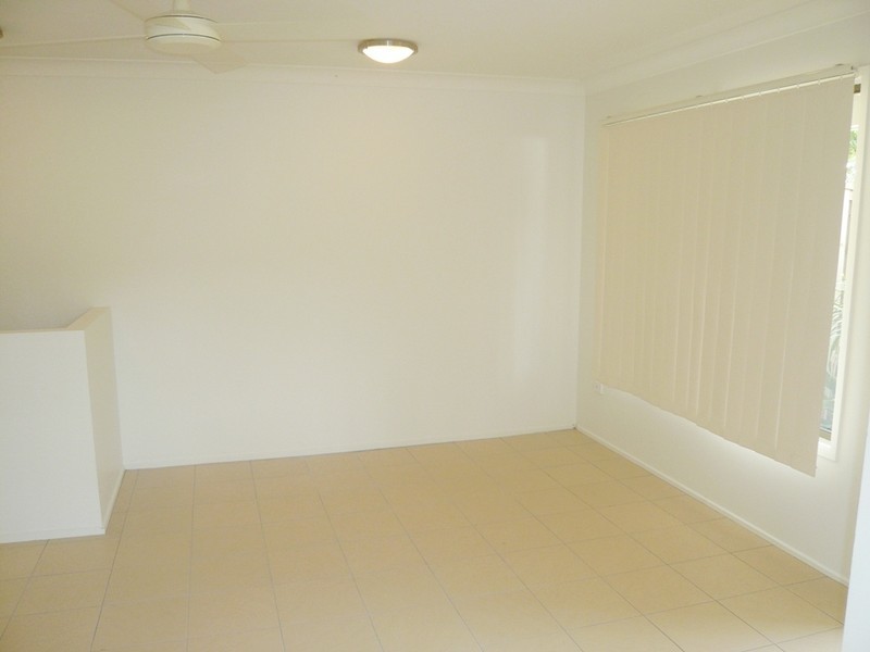 86 Hedges Avenue, Mermaid Beach QLD 4218