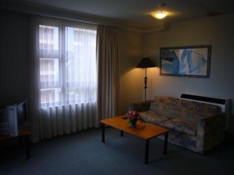 212/27 Margaret Street, Broadbeach QLD 4218