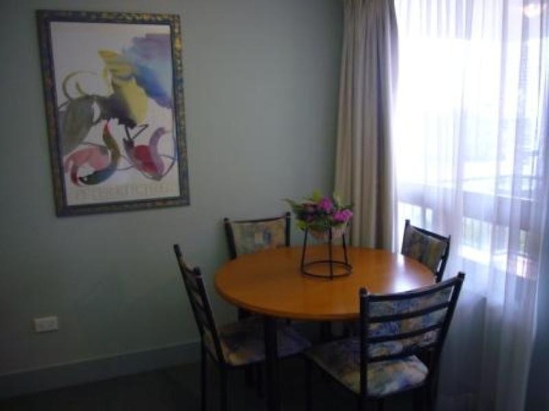 212/27 Margaret Street, Broadbeach QLD 4218