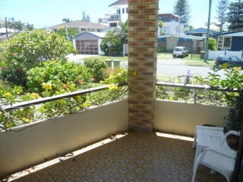 1/2 Seagull Avenue, Mermaid Beach QLD 4218